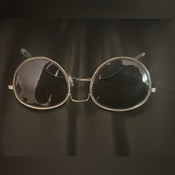 ISAAC Mizrahi Sunglasses & MARCO Crossbody Wallet (Combo Deal) - Picture 9 of 12